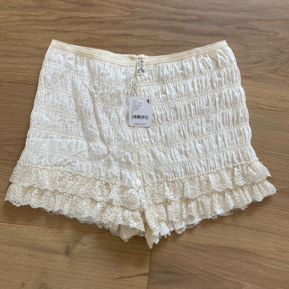 Free people bloomer shorts NWT size small